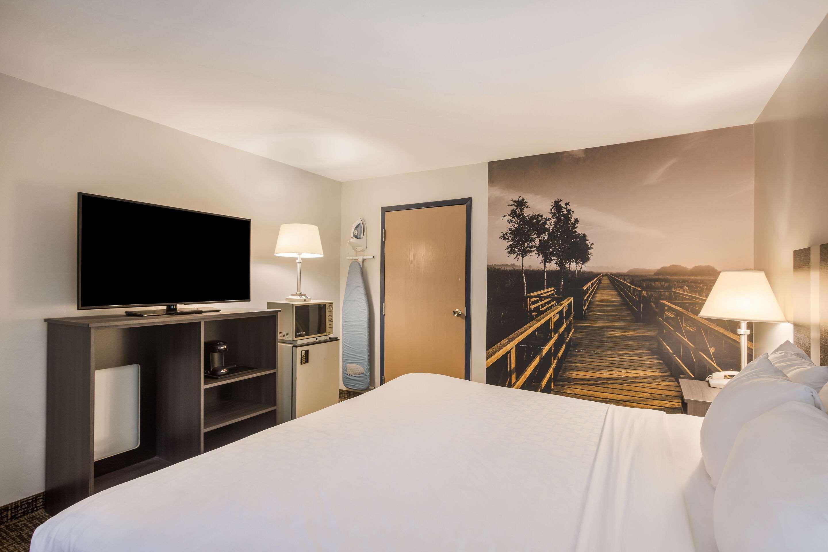 Clarion Pointe Forsyth I-75 Hotel Eksteriør billede