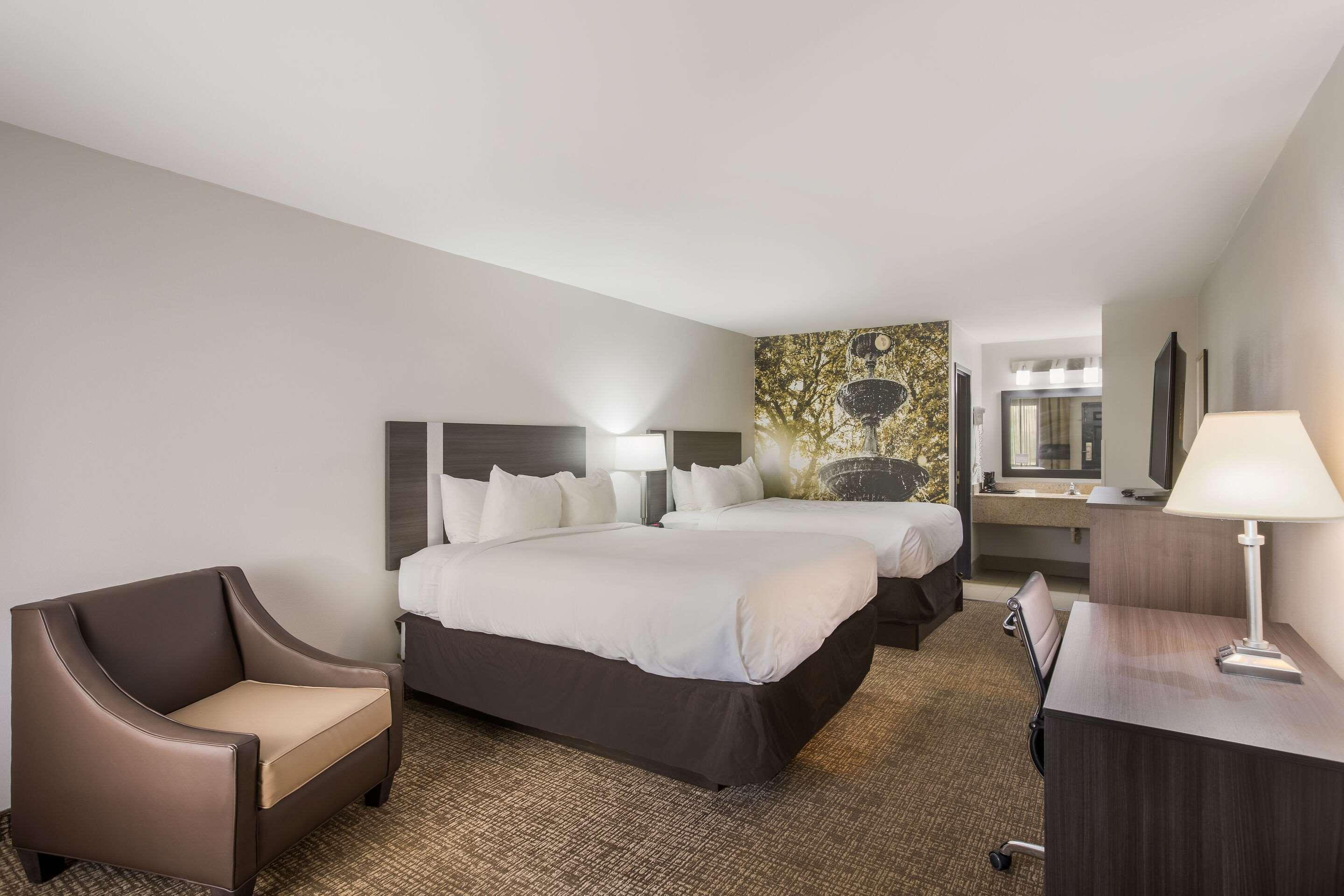 Clarion Pointe Forsyth I-75 Hotel Eksteriør billede