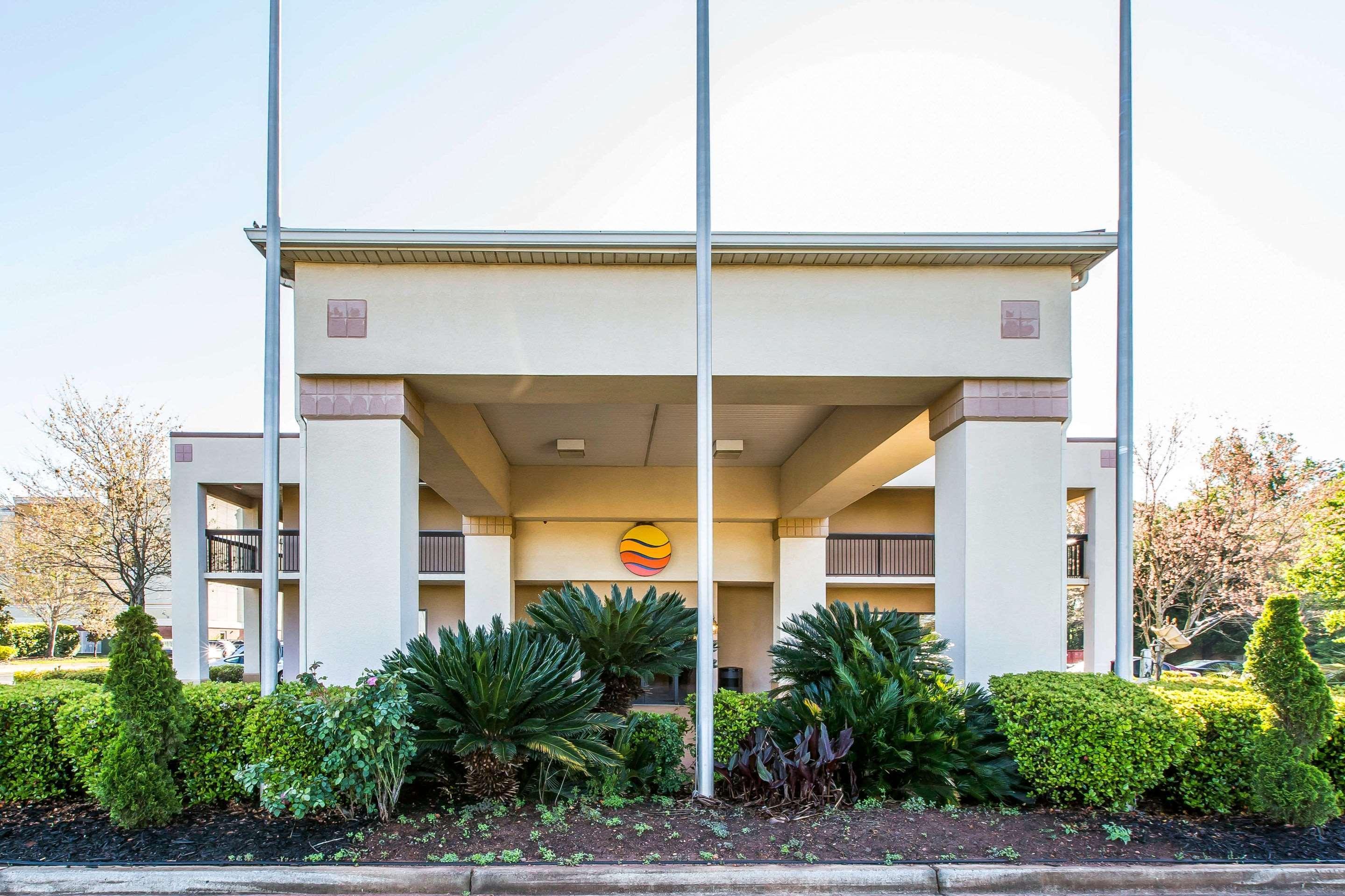 Clarion Pointe Forsyth I-75 Hotel Eksteriør billede