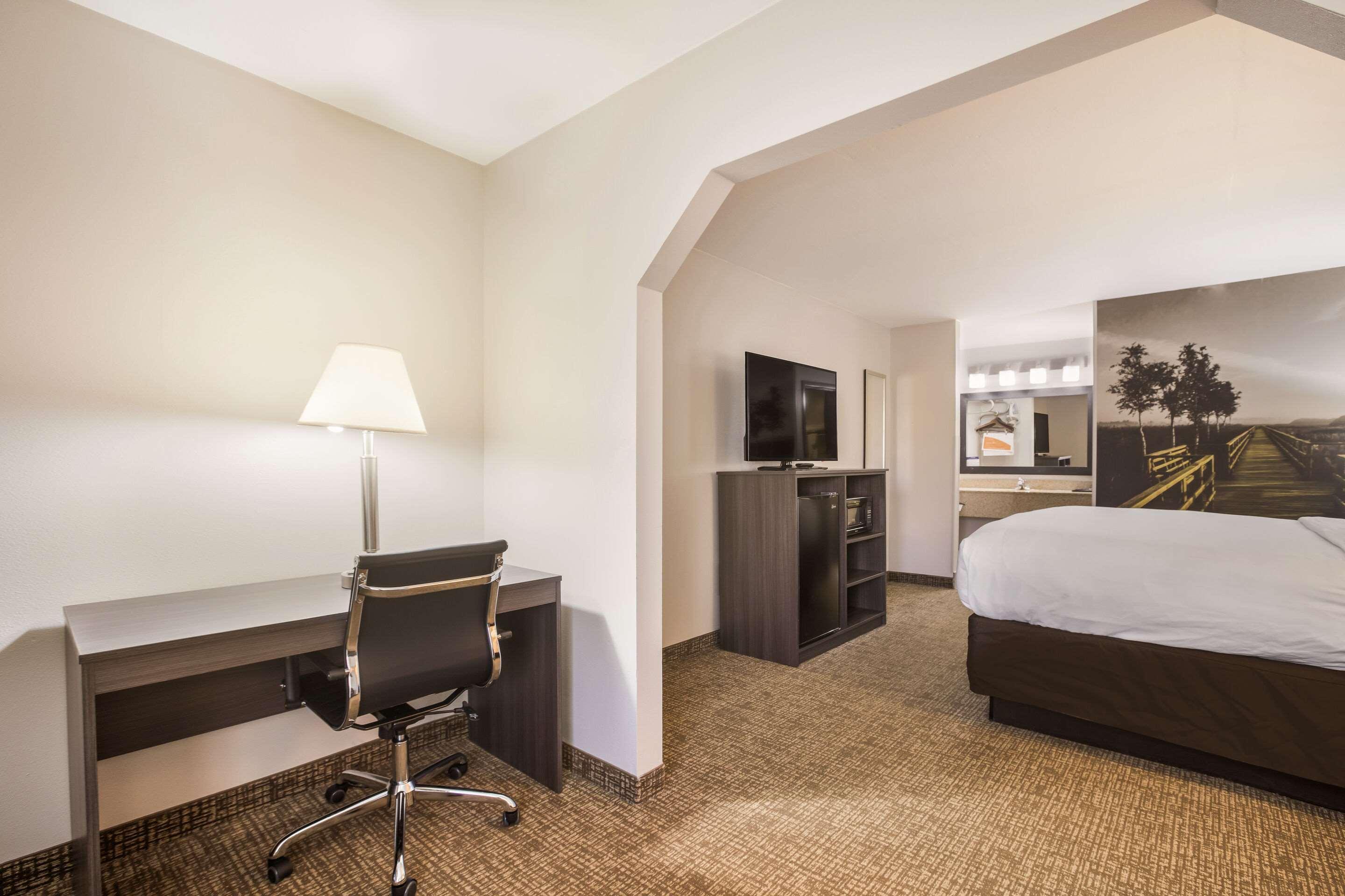 Clarion Pointe Forsyth I-75 Hotel Eksteriør billede