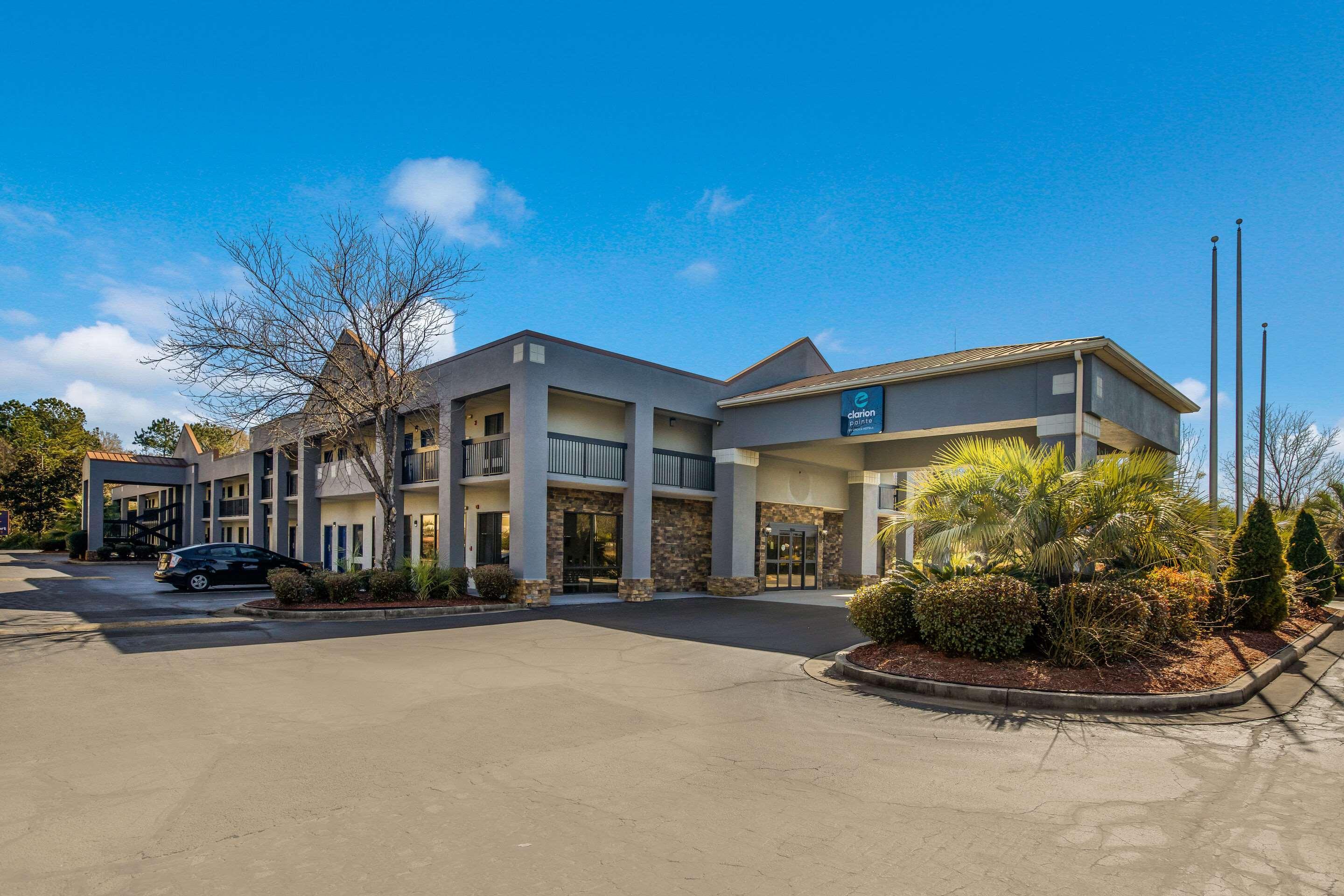 Clarion Pointe Forsyth I-75 Hotel Eksteriør billede
